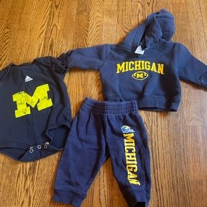 Michigan Wolverines Baby Boy sweatsuit and bodysuit